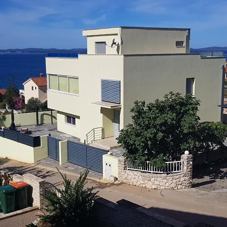 Yellow Cube Kožino エクステリア 写真