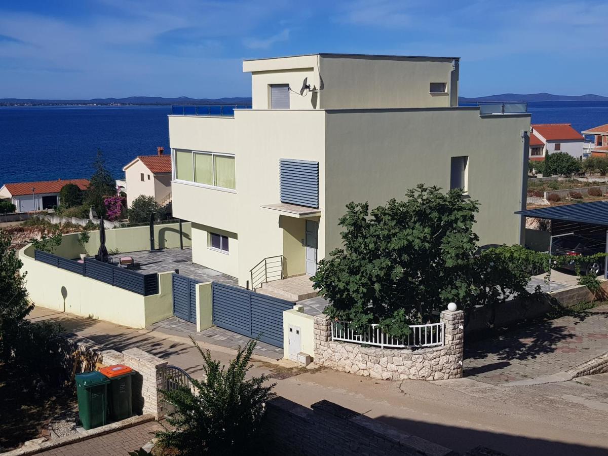 Yellow Cube Kožino エクステリア 写真