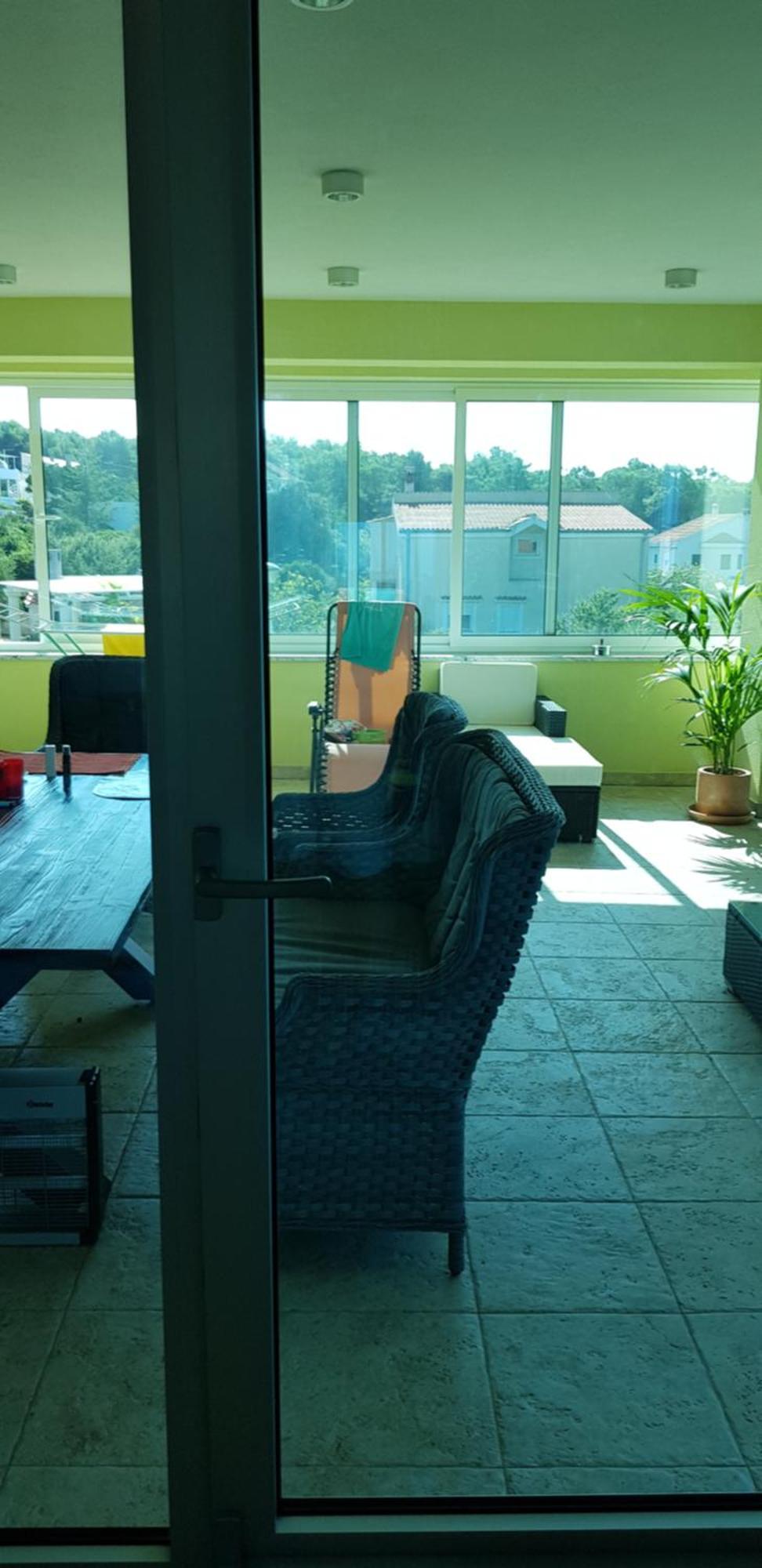 Yellow Cube Kožino 部屋 写真
